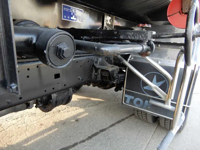 日野 デュトロ TKG-XZU685M(4WD)の写真12