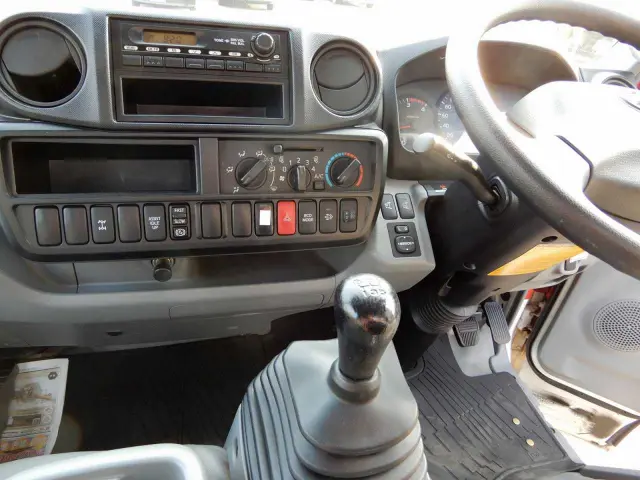 日野 デュトロ TKG-XZU685M(4WD)の写真23