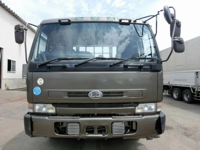 UD ビックサム KC-CG55CVX(8x4)の写真3