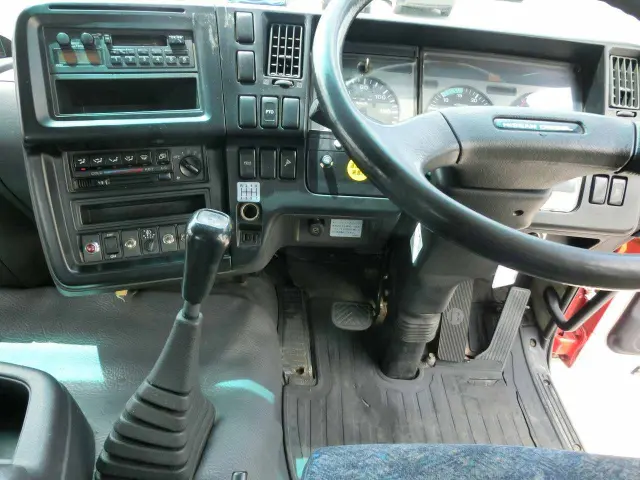 UD ビックサム KC-CG55CVX(8x4)の写真23