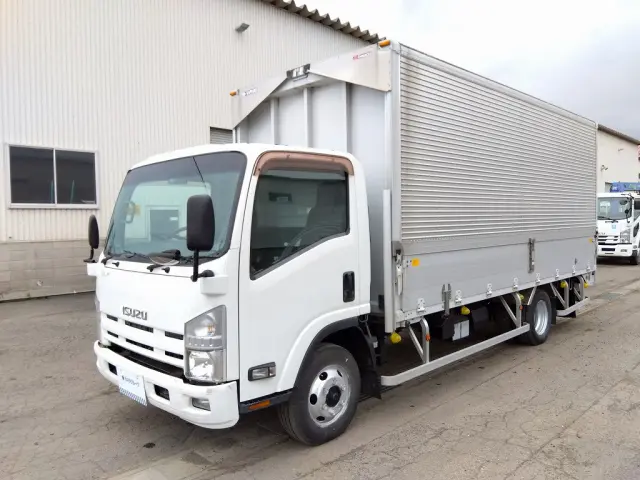 いすゞ エルフ TDG-NPS85AN(4WD)の写真1