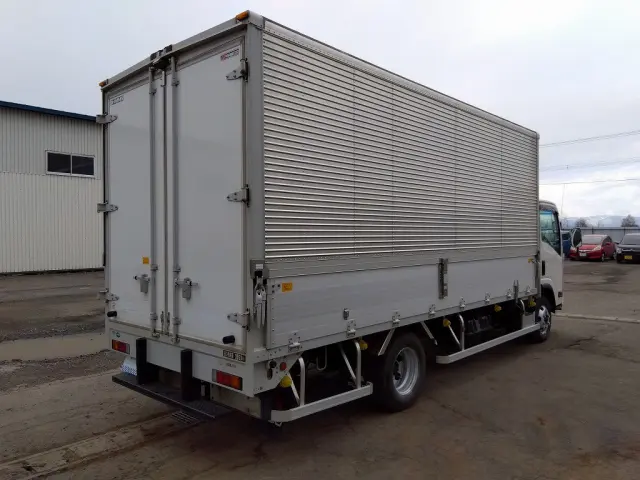 いすゞ エルフ TDG-NPS85AN(4WD)の写真6