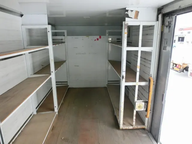 いすゞ エルフ TDG-NPS85AN(4WD)の写真10