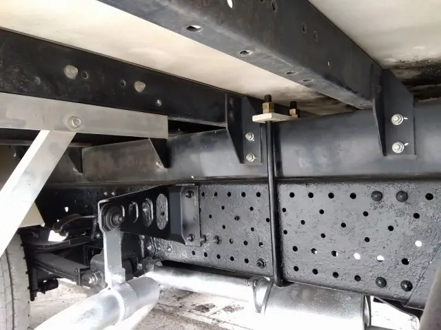 いすゞ エルフ TDG-NPS85AN(4WD)の写真12