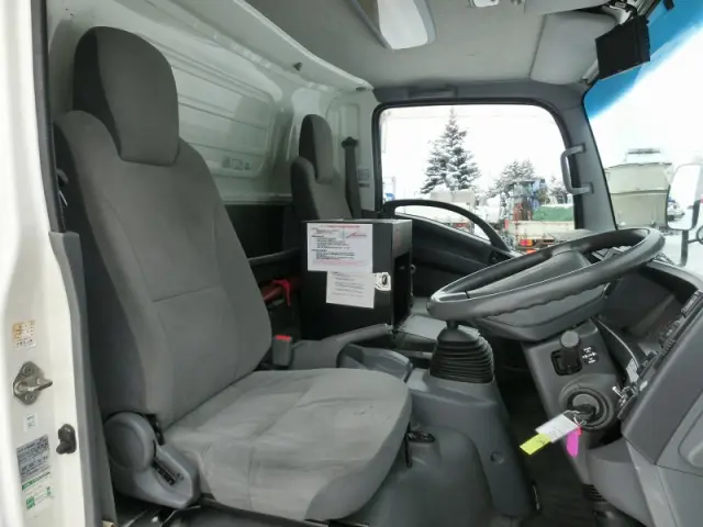 いすゞ エルフ TDG-NPS85AN(4WD)の写真22