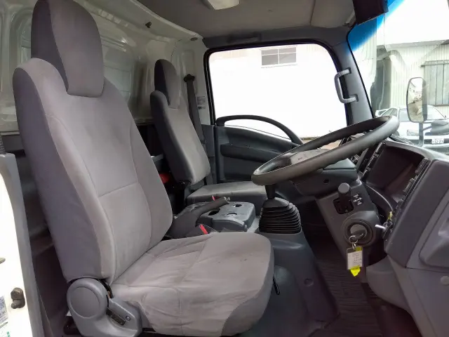 いすゞ エルフ TDG-NPS85AN(4WD)の写真22