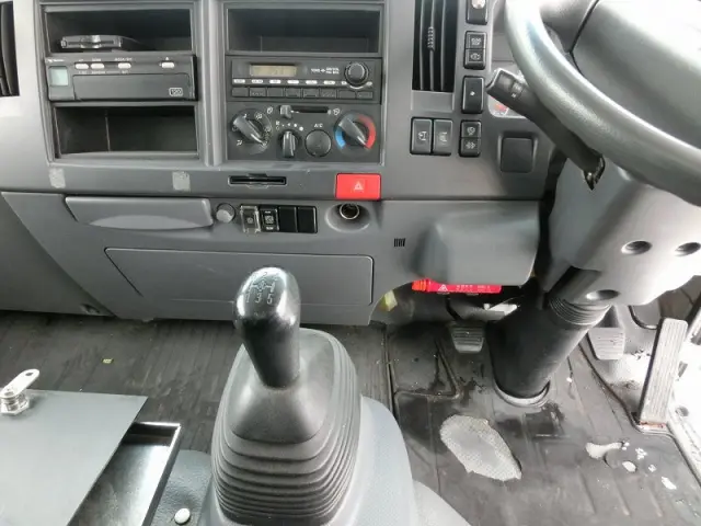 いすゞ エルフ TDG-NPS85AN(4WD)の写真23