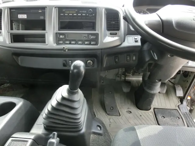 日野 レンジャー LKG-FE7JJAA(2WD)の写真23