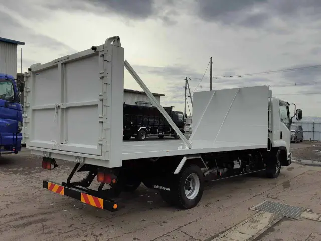 いすゞ フォワード TKG-FRR90S2(2WD)の写真6