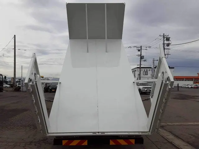 いすゞ フォワード TKG-FRR90S2(2WD)の写真7