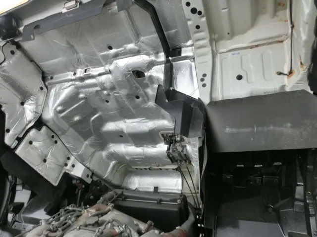 いすゞ ギガ QKG-CYZ77AM(6x4)の写真18