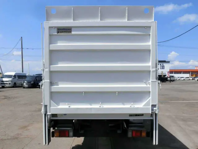 いすゞ エルフ BDG-NPR85AN(2WD)の写真5