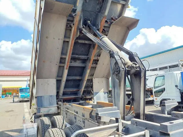 日野 プロフィア BDG-FS1EPYA(6x4)の写真9