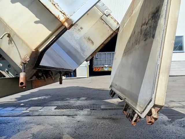 日野 プロフィア BDG-FS1EPYA(6x4)の写真15