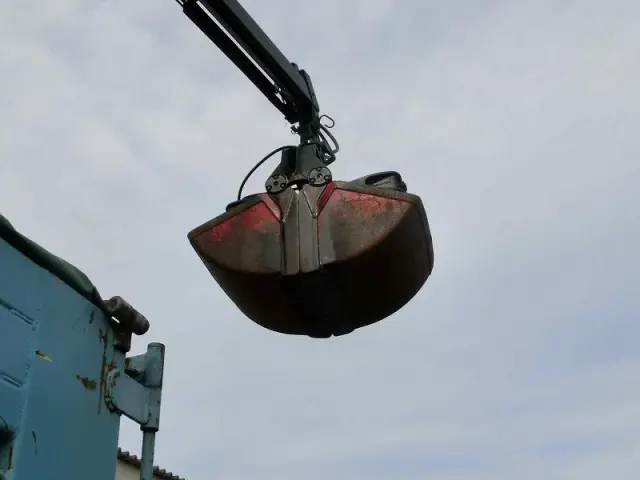 いすゞ フォワード ADG-FRR90G3S(2WD)の写真19