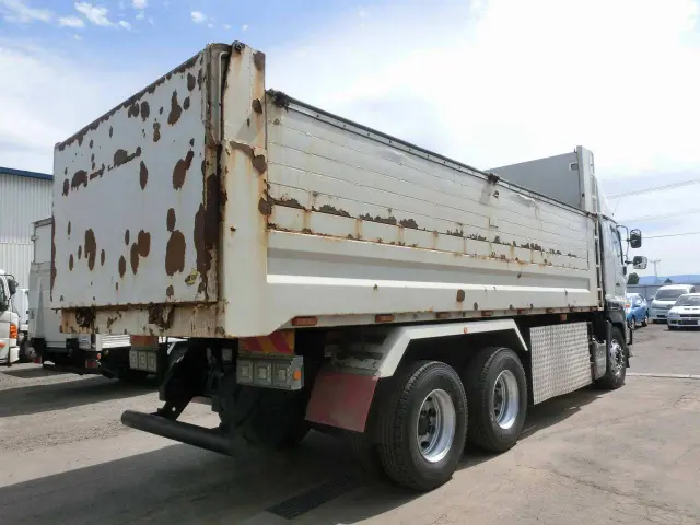 日野 プロフィア QKG-FS1EPEA(6x4)の写真6