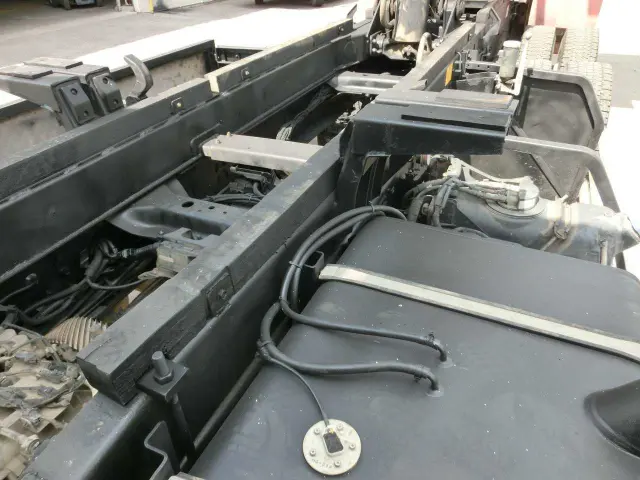 日野 プロフィア QKG-FS1EPEA(6x4)の写真12