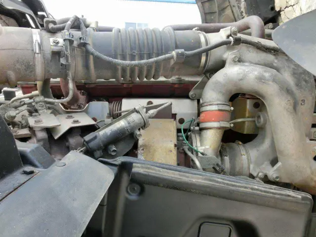 日野 プロフィア QKG-FS1EPEA(6x4)の写真20