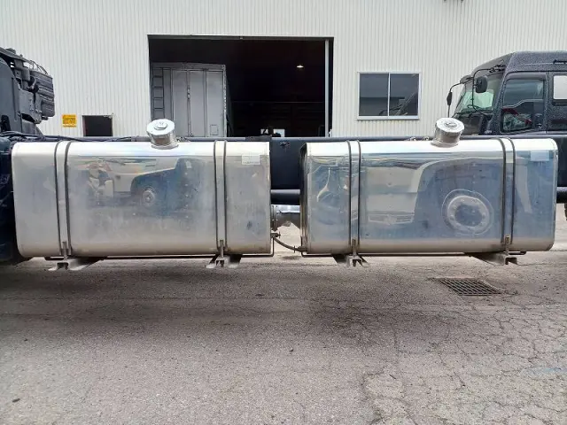 三菱 スーパーグレート QPG-FV64VZ(6x4)の写真14