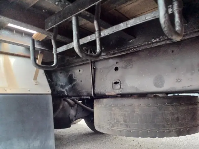 日野 プロフィア LKG-FW1EWBA(8x4)の写真9