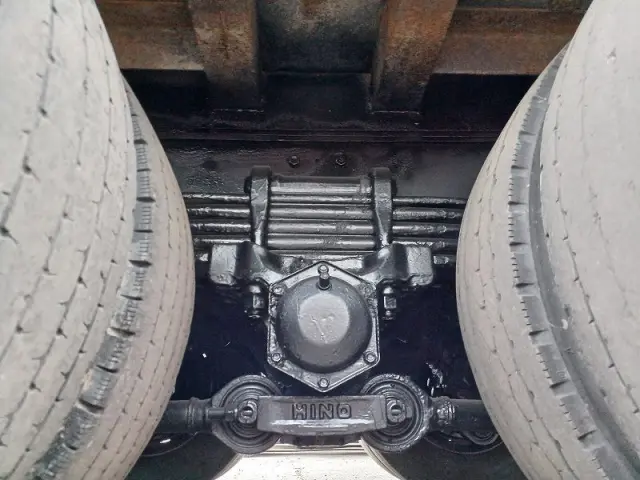 日野 プロフィア LKG-FW1EWBA(8x4)の写真13