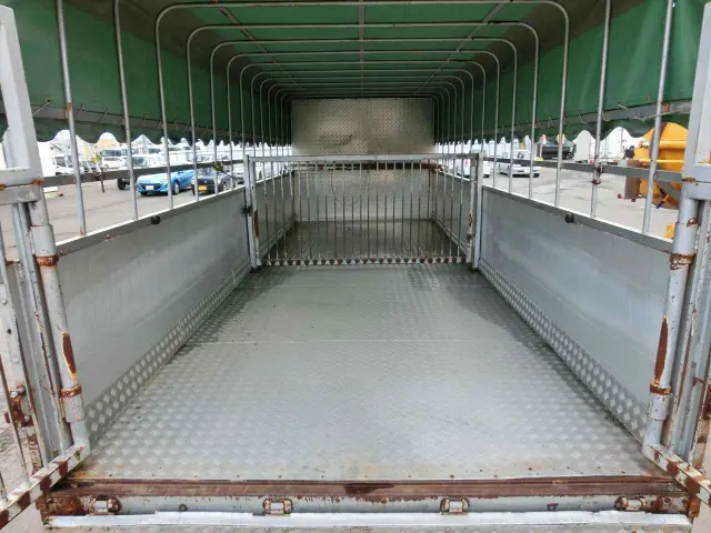 いすゞ フォワード PB-FRS35L3J(4WD)の写真8