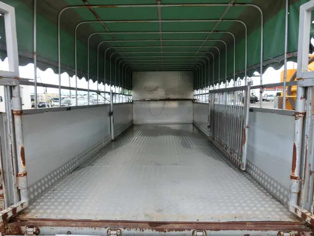 いすゞ フォワード PB-FRS35L3J(4WD)の写真9