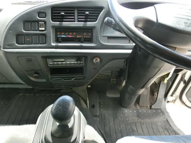 いすゞ フォワード PB-FRS35L3J(4WD)の写真23
