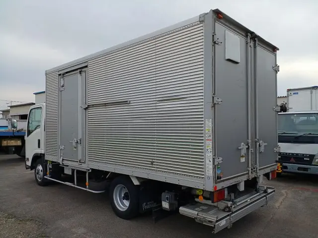 いすゞ エルフ TPG-NPR85AR(2WD)の写真4