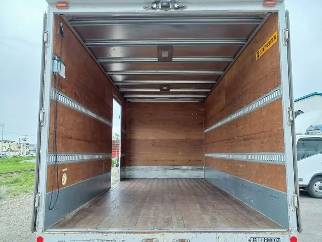 いすゞ エルフ TPG-NPR85AR(2WD)の写真8