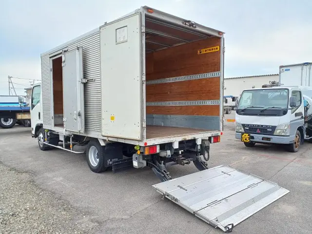 いすゞ エルフ TPG-NPR85AR(2WD)の写真9