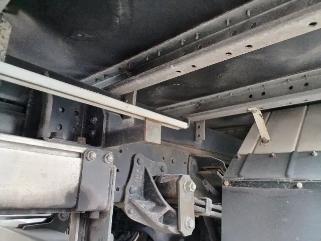 いすゞ エルフ TPG-NPR85AR(2WD)の写真11