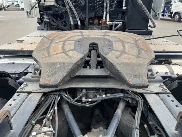 日野 プロフィア QPG-SH1EDDG(2WD)の写真7