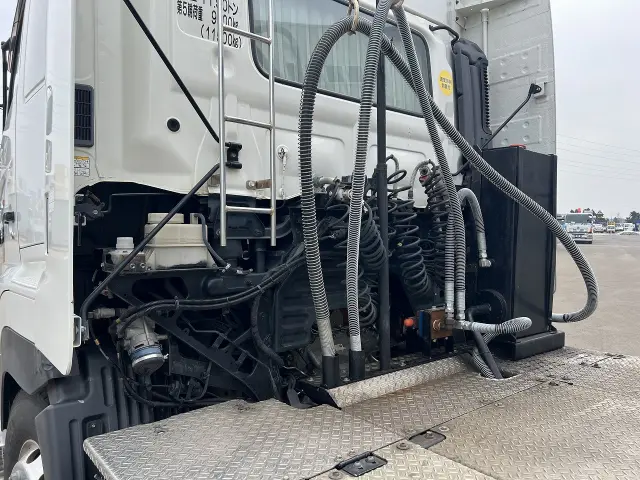 日野 プロフィア QPG-SH1EDDG(2WD)の写真9