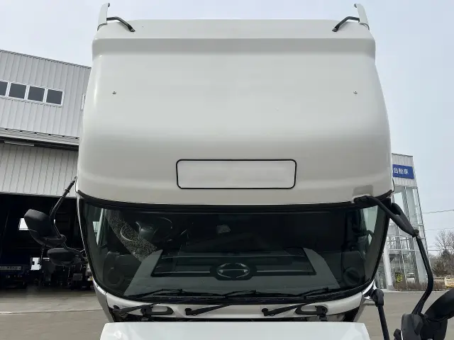 日野 プロフィア QPG-SH1EDDG(2WD)の写真17