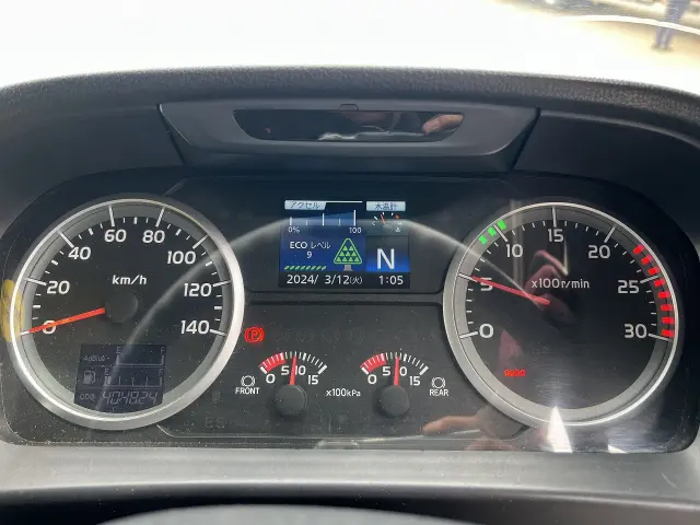 日野 プロフィア QPG-SH1EDDG(2WD)の写真24