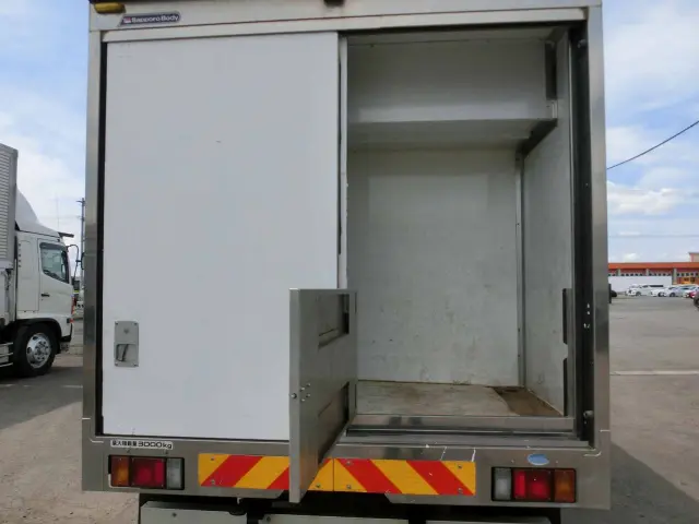 いすゞ エルフ TDG-NPS85AN(4WD)の写真8