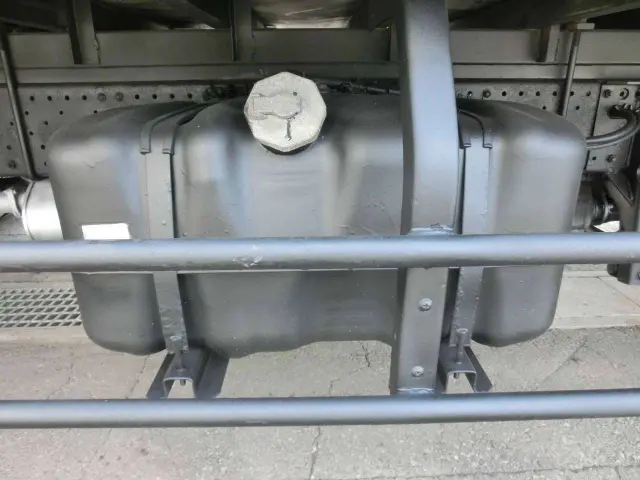 いすゞ エルフ TDG-NPS85AN(4WD)の写真13