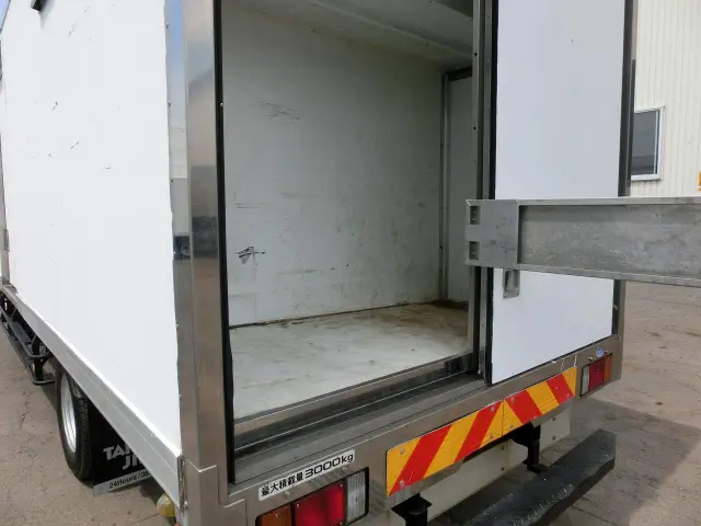 いすゞ エルフ TDG-NPS85AN(4WD)の写真14