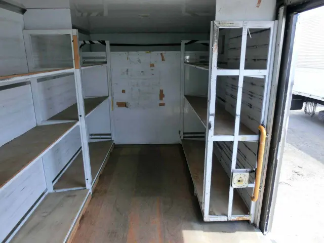 いすゞ エルフ TDG-NPS85AN(4WD)の写真15