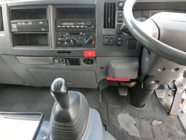 いすゞ エルフ TDG-NPS85AN(4WD)の写真23