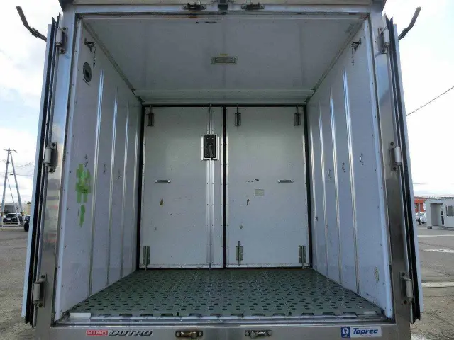 日野 デュトロ TKG-XZC675M(4WD)の写真9