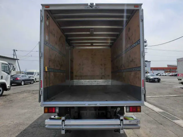 いすゞ エルフ TKG-NPS85AN(4WD)の写真7