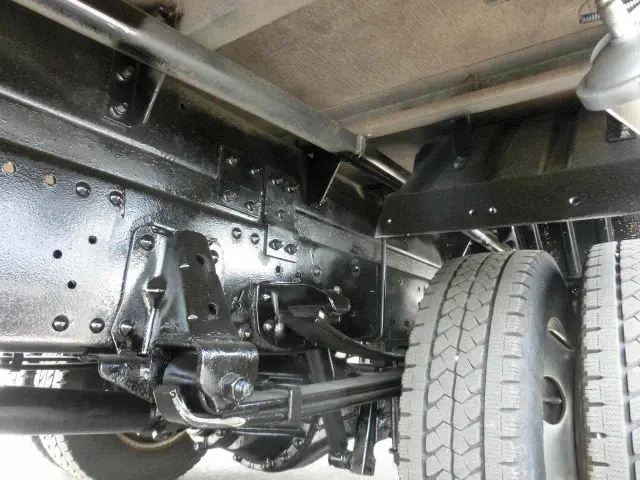 いすゞ エルフ TKG-NPS85AN(4WD)の写真13