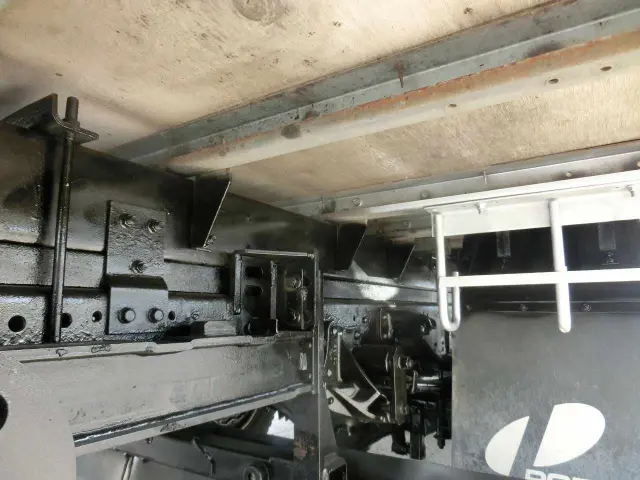 いすゞ エルフ TKG-NPS85AN(4WD)の写真14