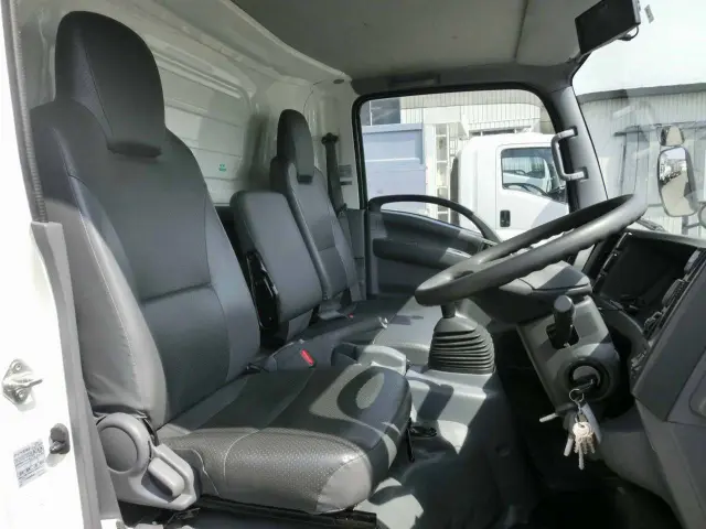 いすゞ エルフ TKG-NPS85AN(4WD)の写真22