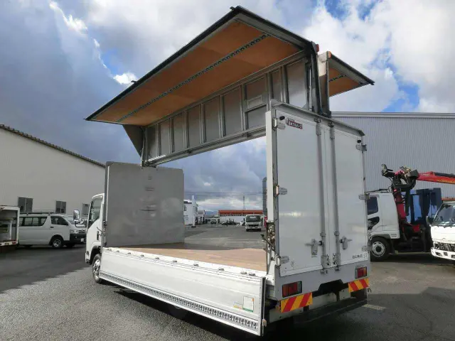 いすゞ エルフ TDG-NPS85AN(4WD)の写真11