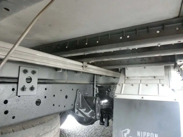 いすゞ エルフ TDG-NPS85AN(4WD)の写真14