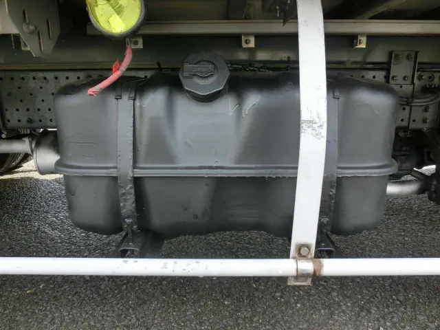 いすゞ エルフ TDG-NPS85AN(4WD)の写真16