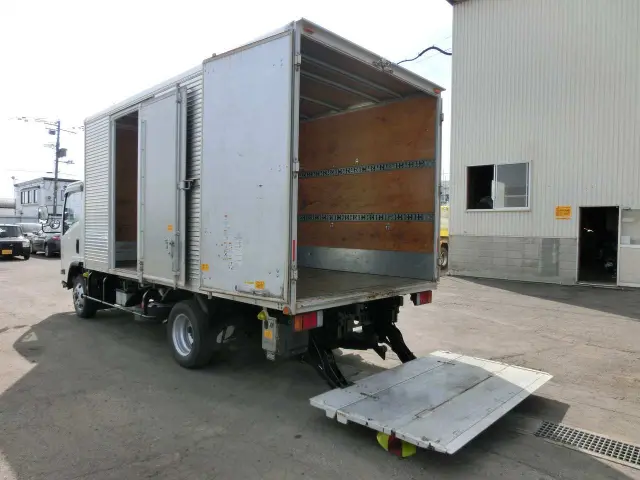 いすゞ エルフ TKG-NPS85AN(4WD)の写真11